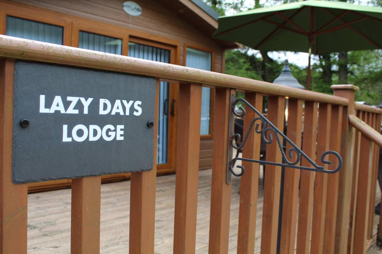 Lazy Days Lodge Glendevon ภายนอก รูปภาพ