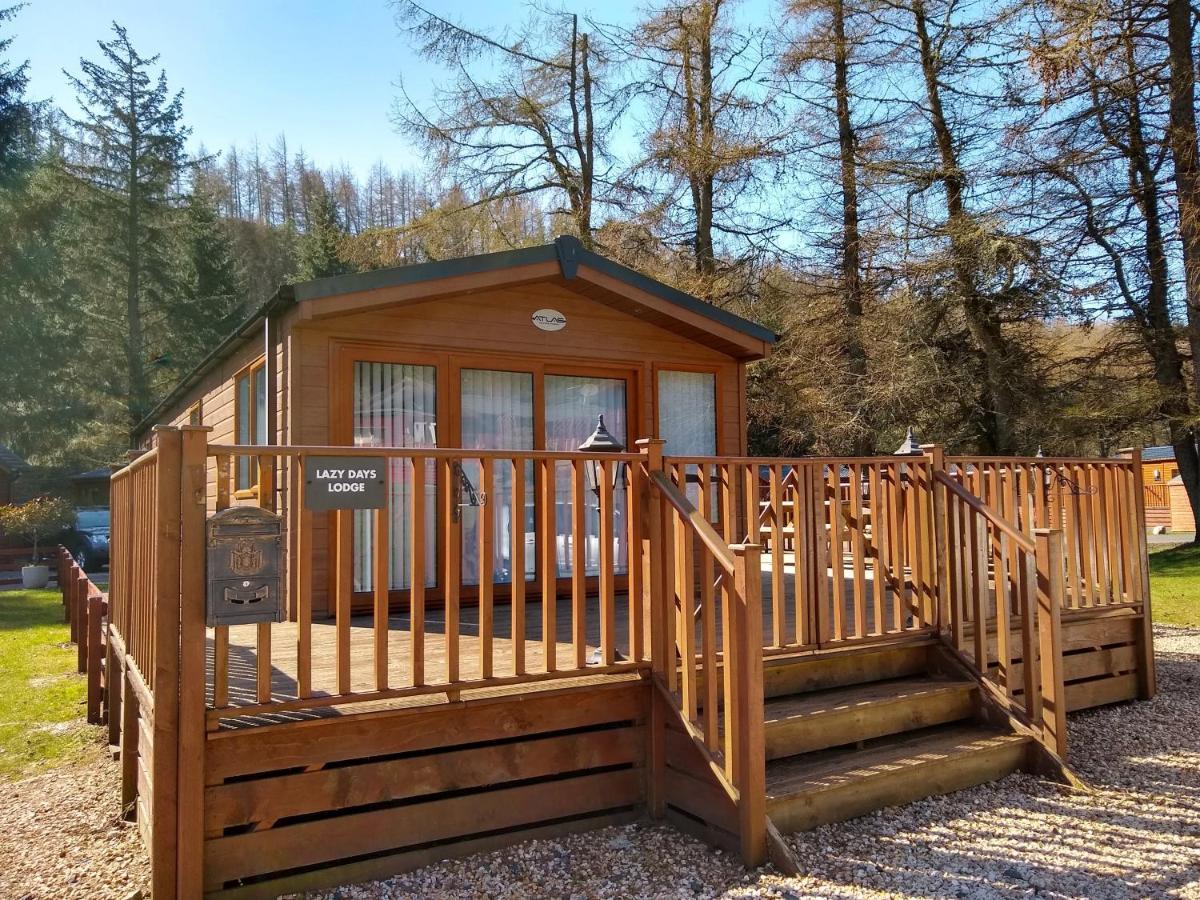 Lazy Days Lodge Glendevon ภายนอก รูปภาพ